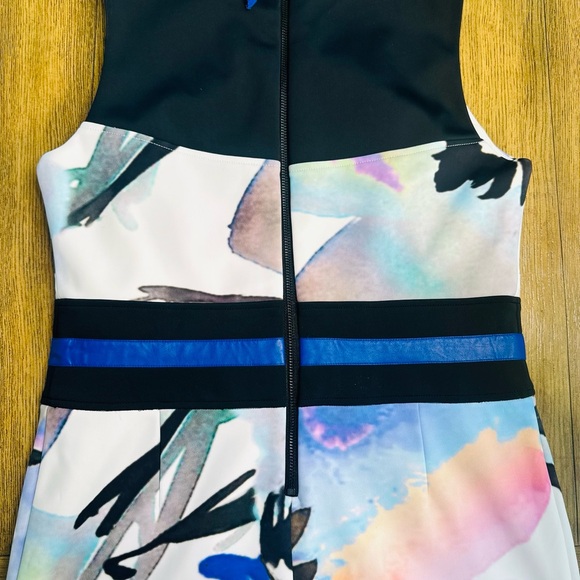 G.I.L.I Printed Sheath Dress - Picture 13 of 15